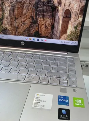 New Laptop HP Pavilion 14 16GB Intel Core i5 SSD 512GB