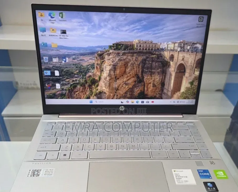 New Laptop HP Pavilion 14 16GB Intel Core i5 SSD 512GB