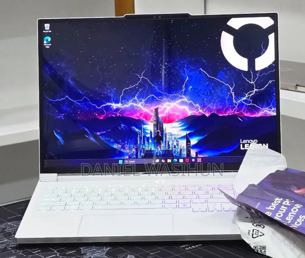 New Laptop Lenovo Legion 7 32GB Intel Core Ultra 7 SSD 1T