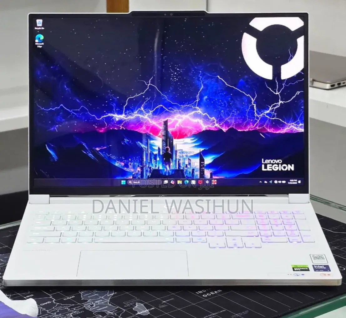 New Laptop Lenovo Legion 7 32GB Intel Core Ultra 7 SSD 1T