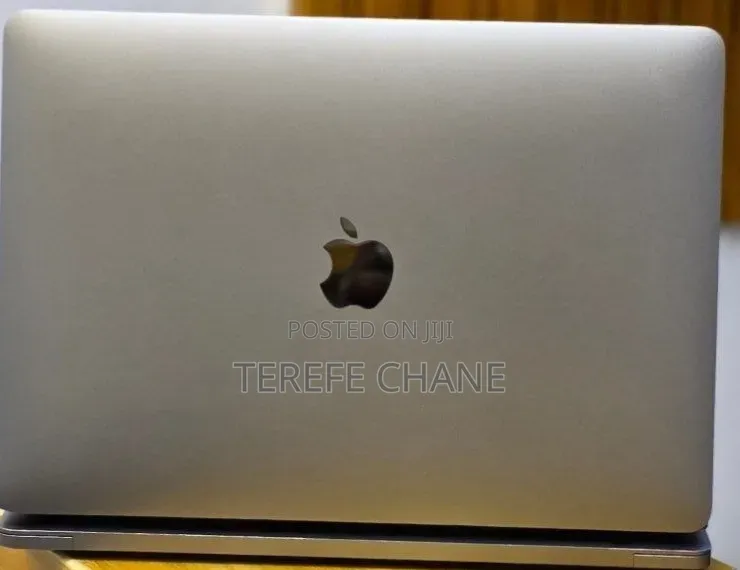 New Laptop Apple MacBook Pro 2019 16GB Intel Core i5 SSD 512GB