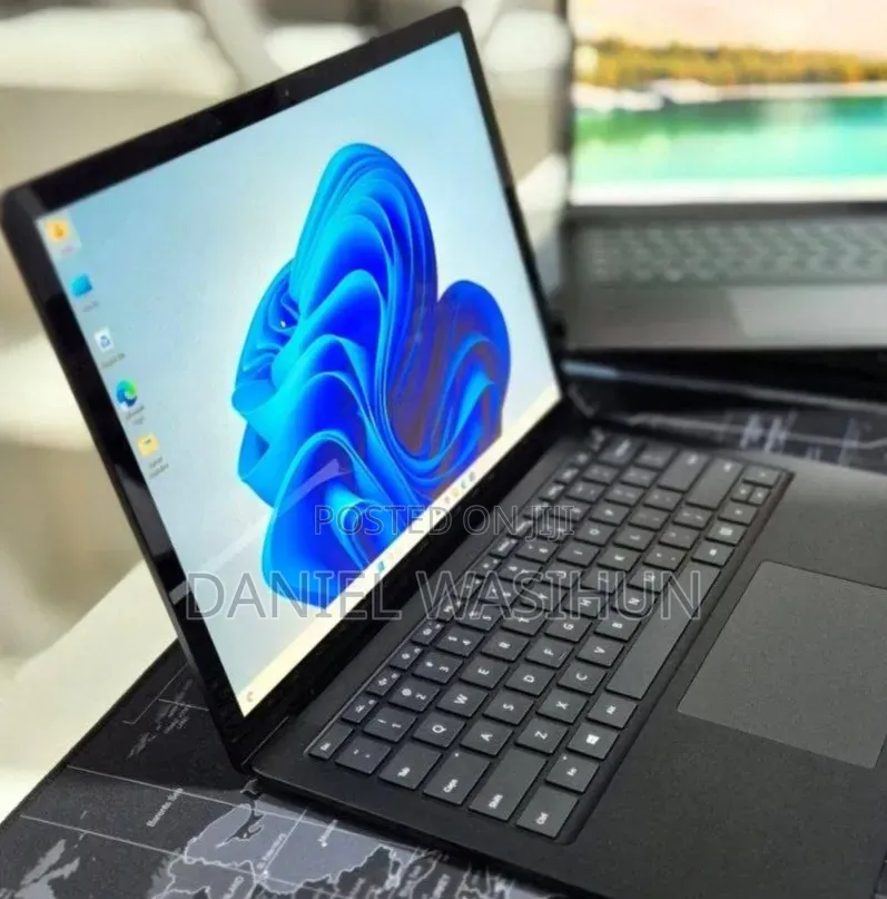 New Laptop Microsoft Surface Laptop 3 16GB Intel Core i7 SSD 512GB