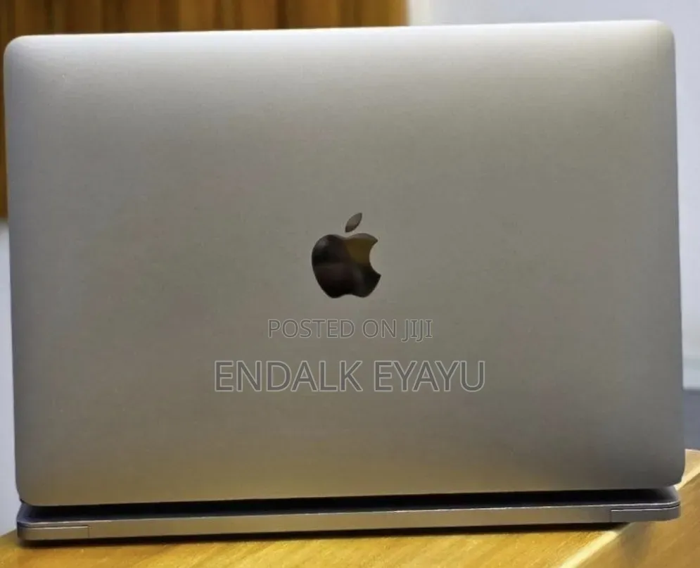 New Laptop Apple MacBook Pro 2019 16GB Intel Core i5 SSD 512GB
