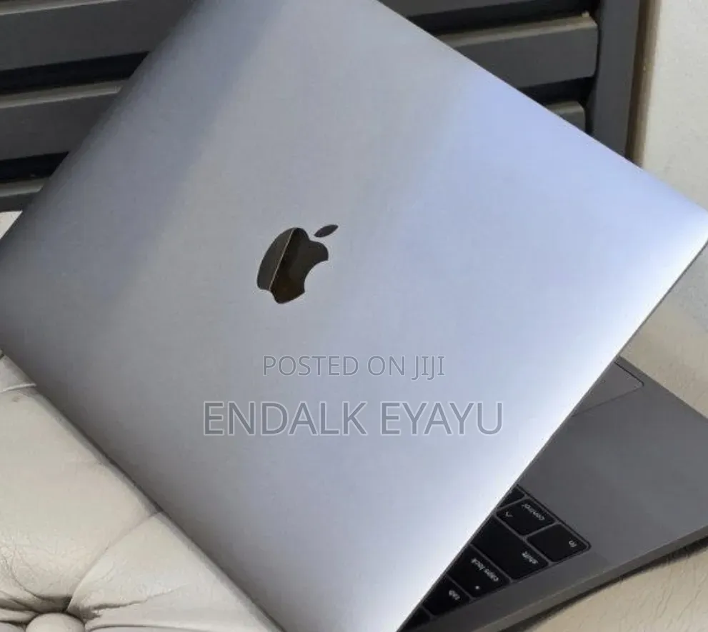 New Laptop Apple MacBook Pro 2019 16GB Intel Core i5 SSD 512GB
