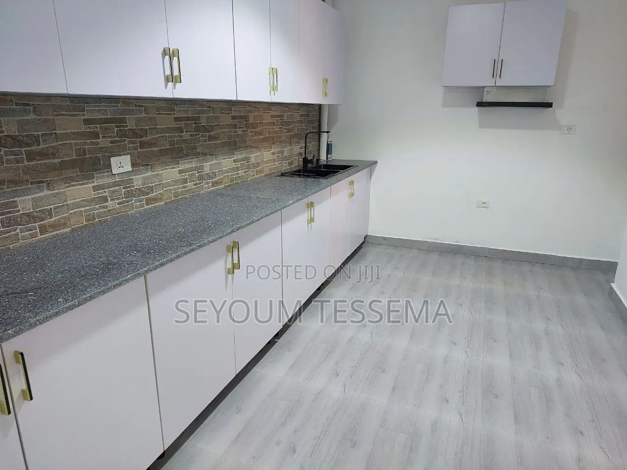 Furnished 3bdrm Apartment in Hand Made Real, Yeka for sale