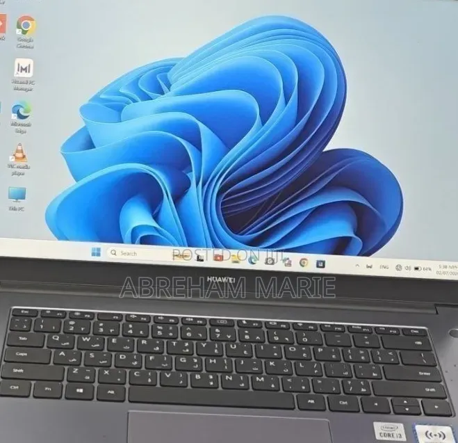 New Laptop Huawei MateBook 13 WRT-W19E 8GB Intel Core i3 SSD 256GB