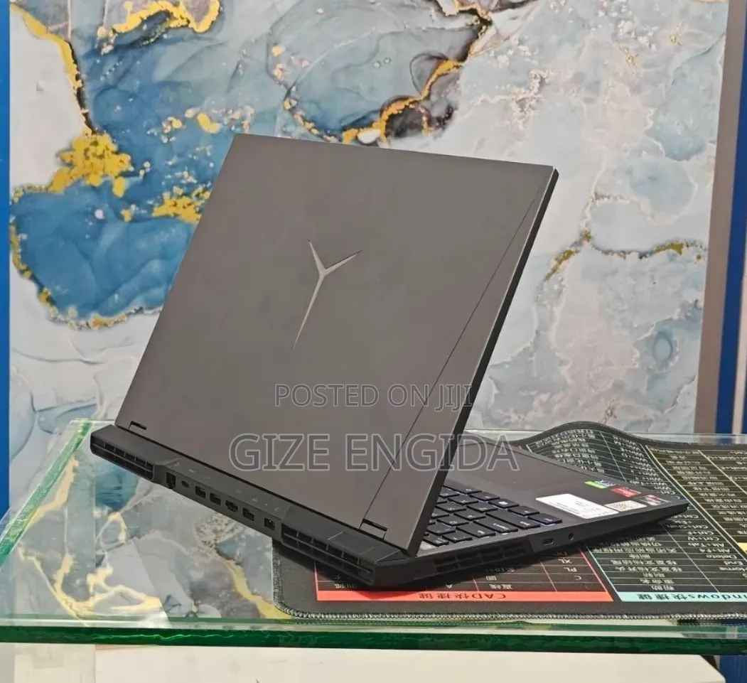 New Laptop Lenovo Legion 5 16GB AMD Ryzen 7 SSD 512GB