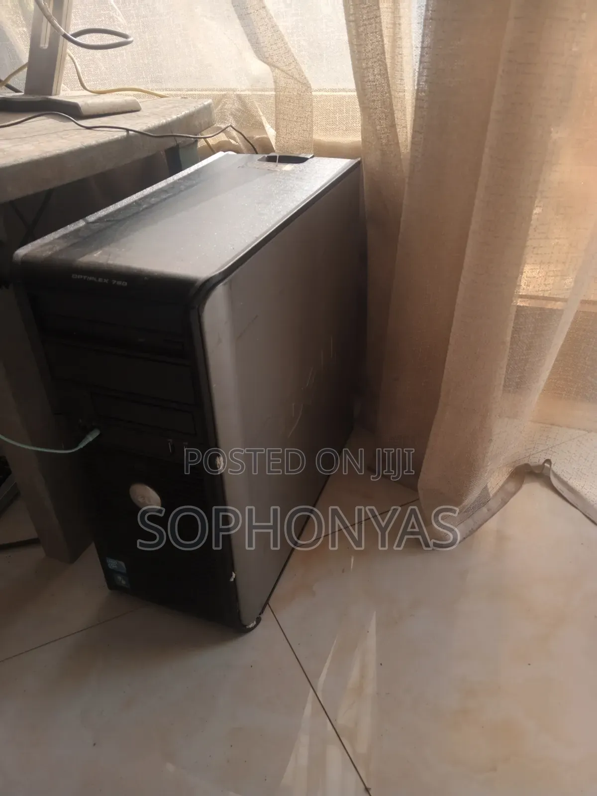 Desktop Computer Dell OptiPlex 780 3GB Intel Core 2 Duo HDD 256GB