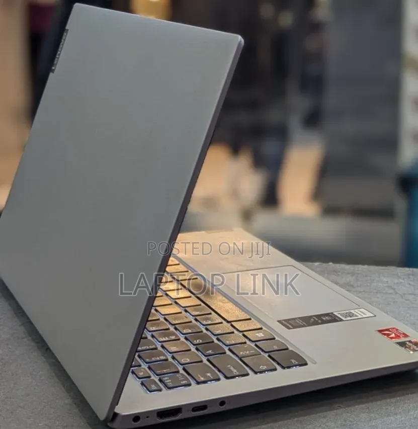 New Laptop Lenovo IdeaPad 1 16GB AMD Ryzen 7 SSD 512GB