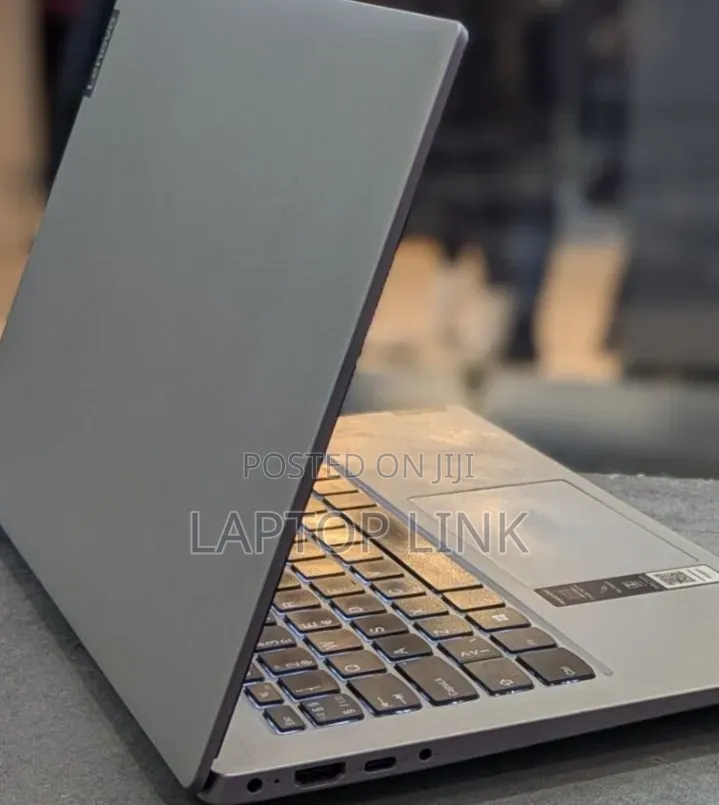 New Laptop Lenovo IdeaPad 1 16GB AMD Ryzen 7 SSD 512GB
