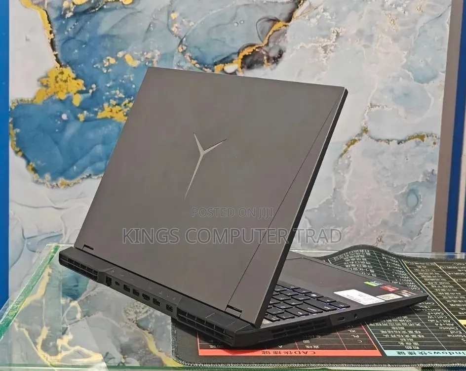New Laptop Lenovo Legion 5 16GB AMD Ryzen 7 SSD 512GB