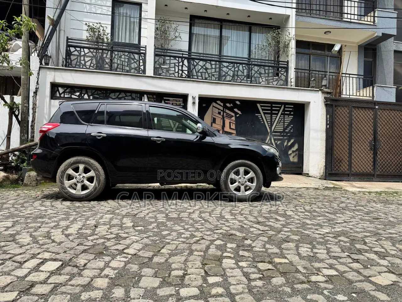 Toyota RAV4 2011 Black