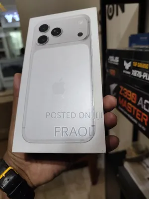 New Apple iPhone 17 Pro Max 256 GB Silver