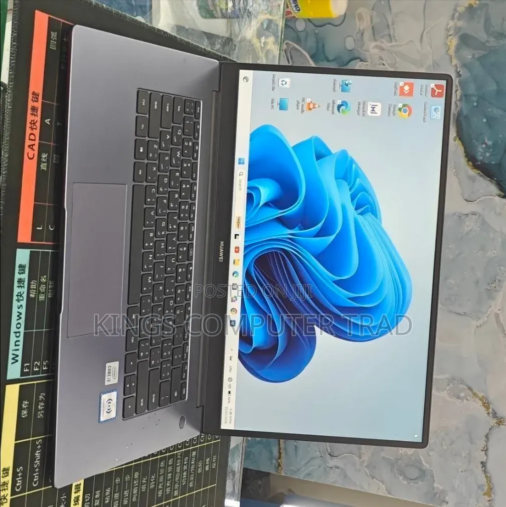 New Laptop Huawei 8GB Intel Core 3 SSD 256GB