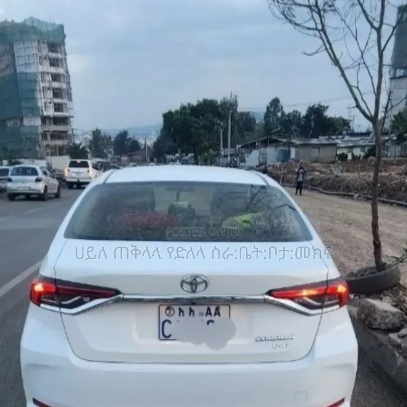 Toyota Corolla 2022 White