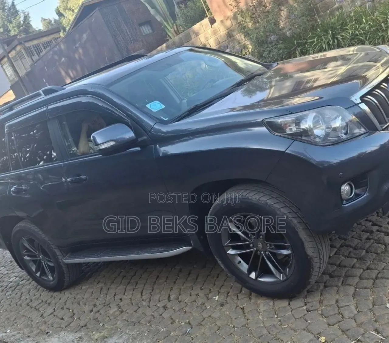 Toyota Land Cruiser Prado 2012 Gray