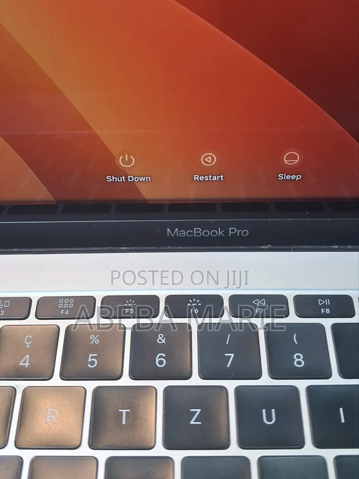 New Laptop Apple MacBook Pro 2019 16GB Intel Core i7 SSD 512GB