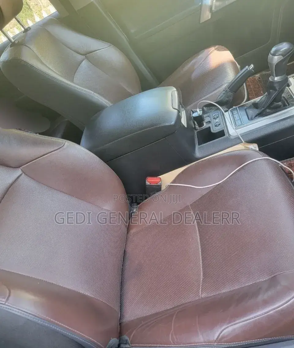 Toyota Land Cruiser Prado 2018 Brown