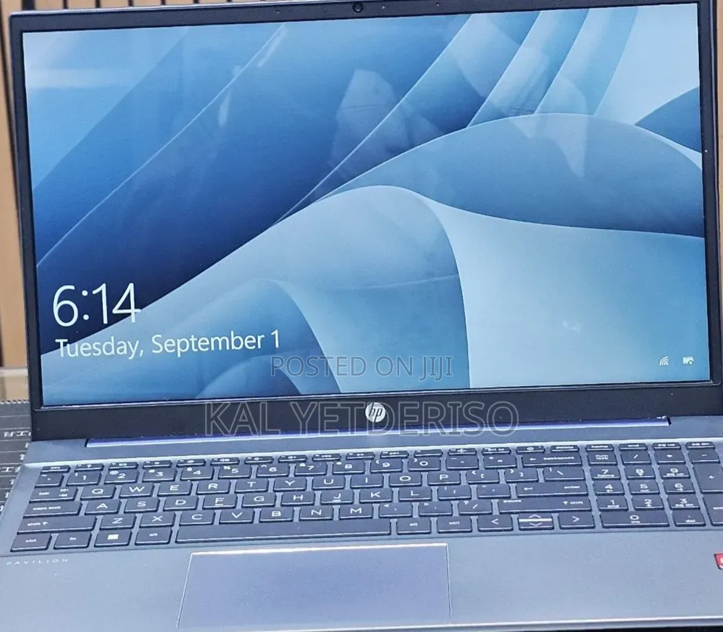 New Laptop HP Pavilion 15 8GB AMD Ryzen 5 SSD 512GB