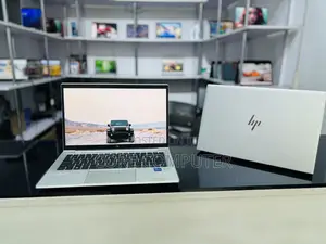 New Laptop HP EliteBook 830 G8 16GB Intel Core i7 SSD 512GB