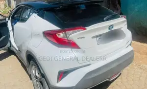 Toyota C-HR 2022 White