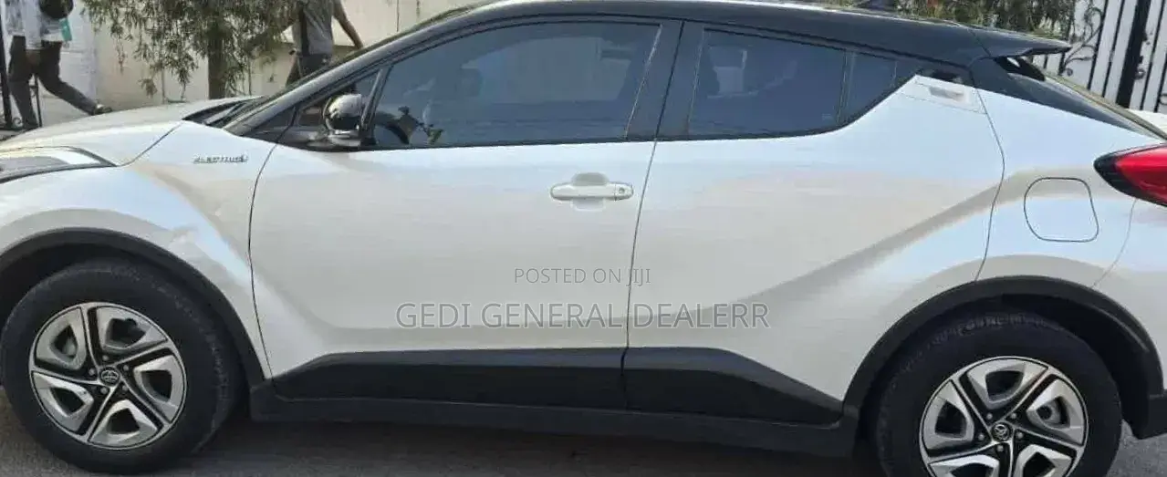Toyota C-HR 2022 White