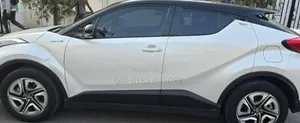 Toyota C-HR 2022 White