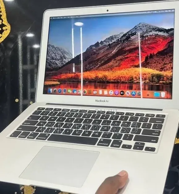 New Laptop Apple MacBook Air 2017 8GB Intel Core i5 SSD 128GB
