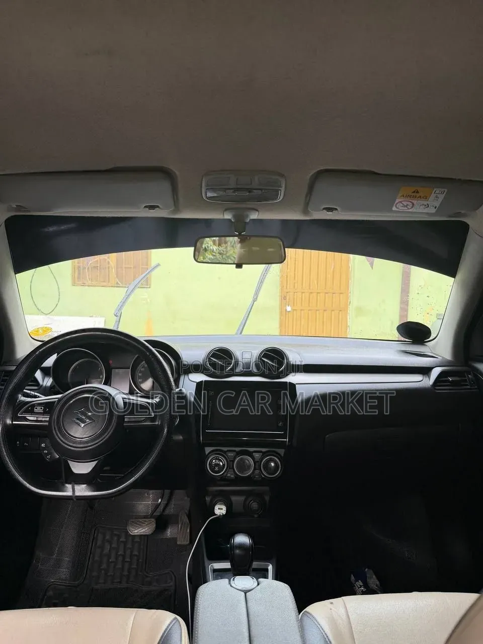 Suzuki Swift 2022 White