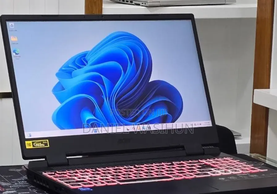 New Laptop HP Envy x360 15z 8GB Intel Core i5 SSD 512GB