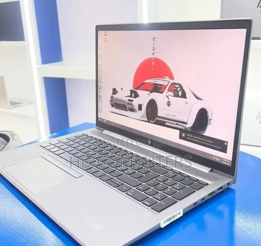 New Laptop HP ZBook Firefly G8 16GB Intel Core i7 SSD 512GB