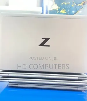 New Laptop HP ZBook Firefly G8 16GB Intel Core i7 SSD 512GB