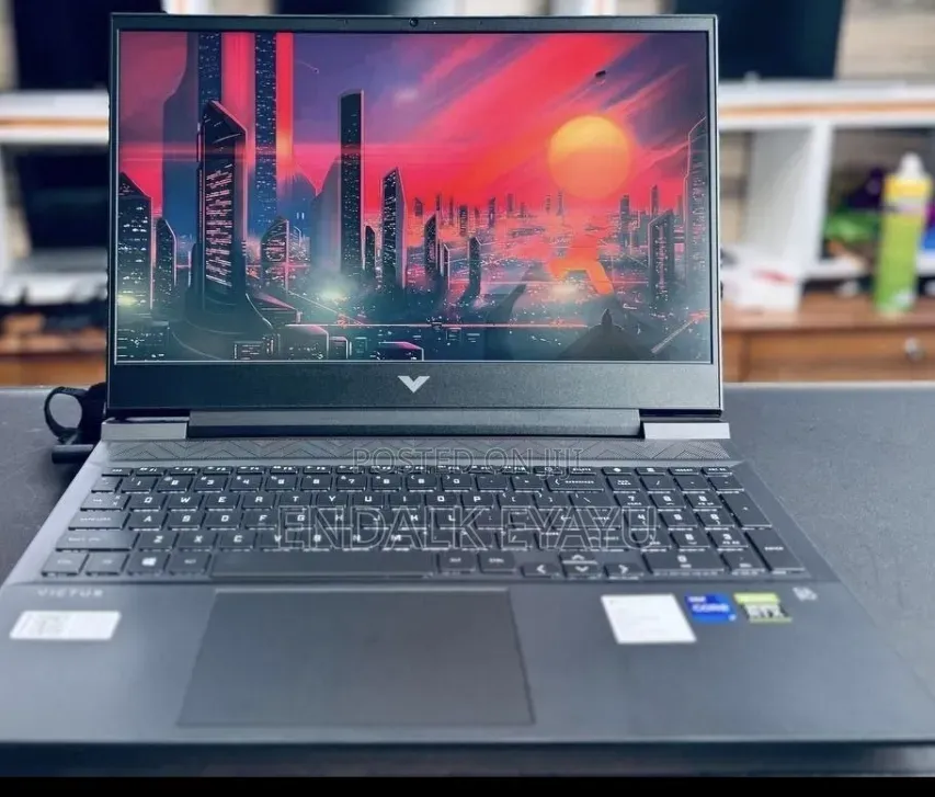 New Laptop HP Victus 16 16GB Intel Core i7 SSD 512GB