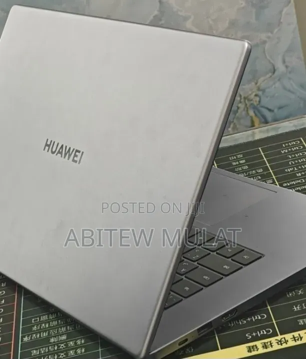 New Laptop Huawei 8GB Intel Core i3 SSD 256GB
