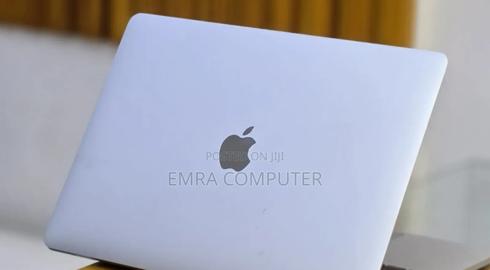 New Laptop Apple MacBook Pro 2020 32GB Intel Core i7 SSD 512GB