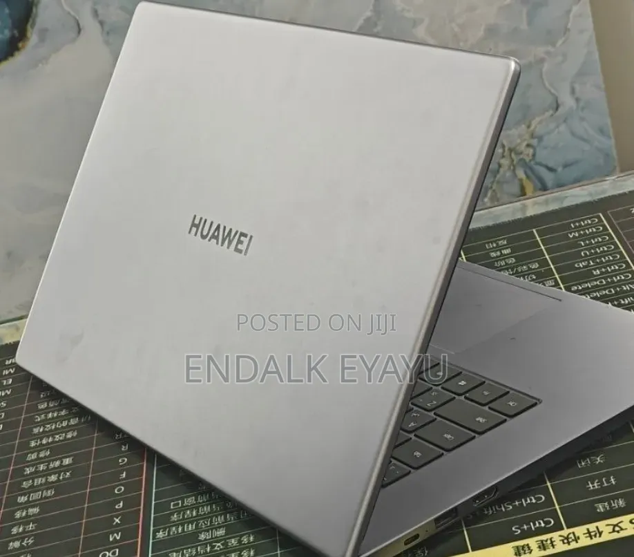 New Laptop Huawei 8GB Intel Core i3 SSD 256GB