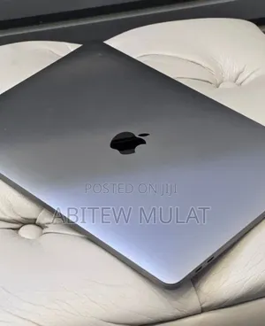 New Laptop Apple MacBook Pro 2019 16GB Intel Core i7 SSD 512GB