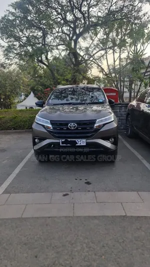 Toyota Rush 2022 Gray