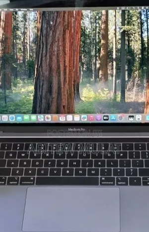 New Laptop Apple MacBook Pro 2019 16GB Intel Core i7 SSD 512GB