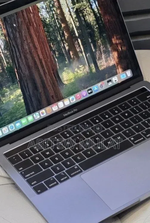 New Laptop Apple MacBook Pro 2019 16GB Intel Core i7 SSD 512GB