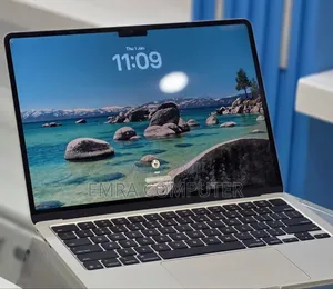 New Laptop Apple MacBook Air 2025 M4 16GB Apple M4 SSD 256GB
