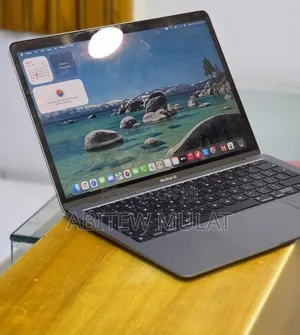 New Laptop Apple MacBook Pro 2019 16GB Intel Core i7 SSD 256GB