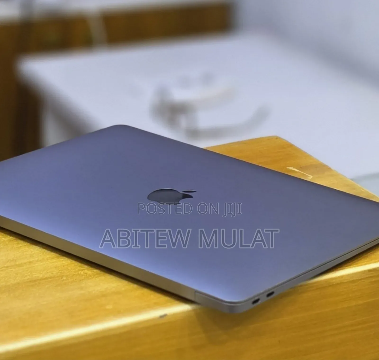New Laptop Apple MacBook Pro 2019 16GB Intel Core i7 SSD 256GB