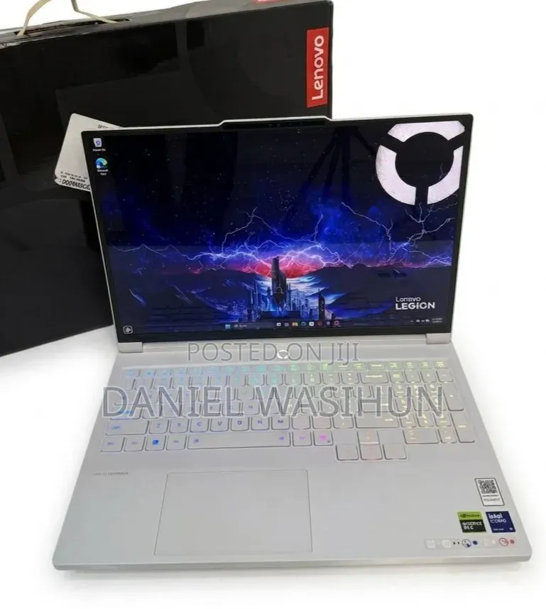 New Laptop Lenovo 32GB Intel Core Ultra 9 SSD 1T