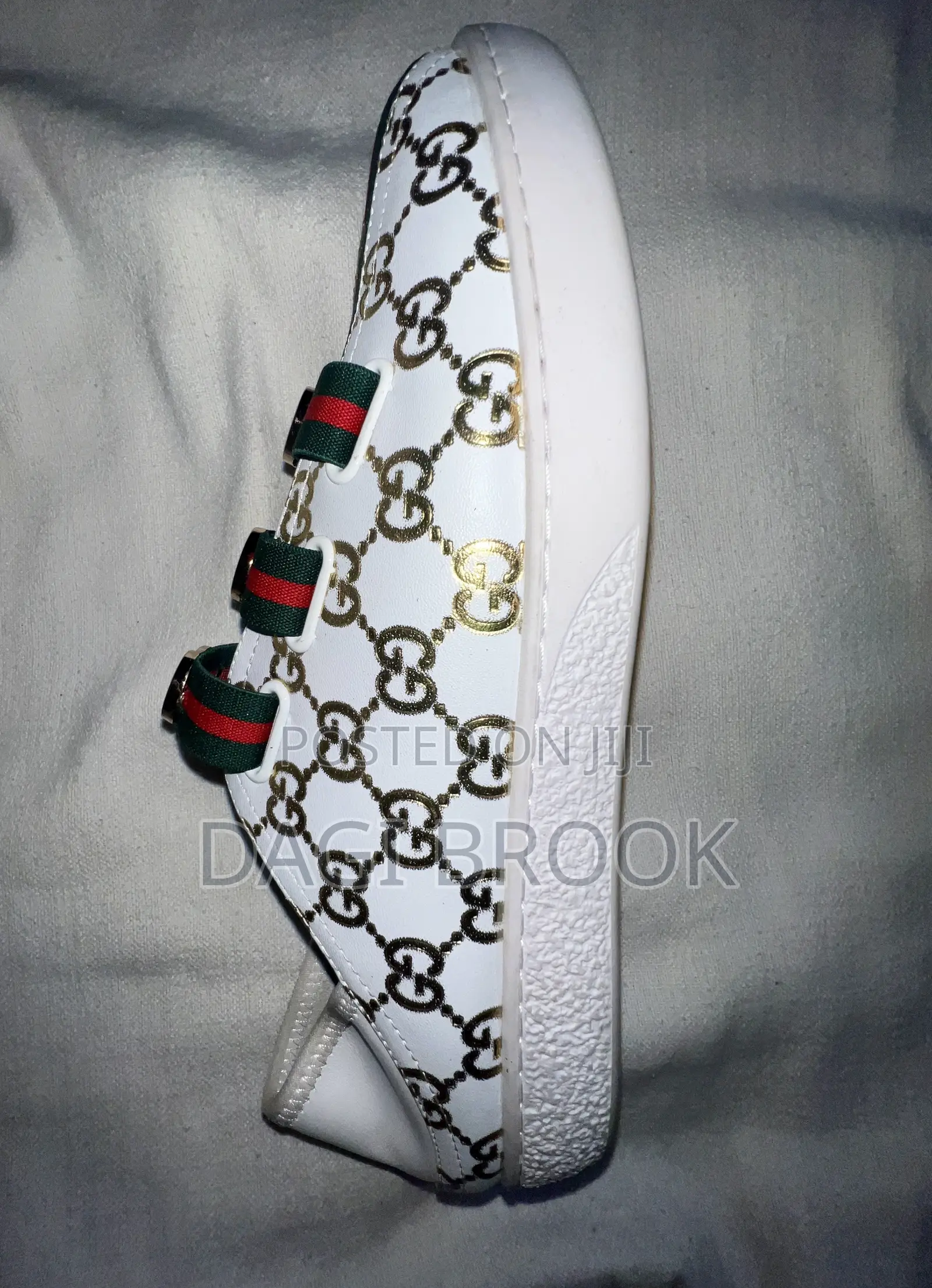 Gucci Ace Interlocking GG Leather 3-Strap Flat Sneakers