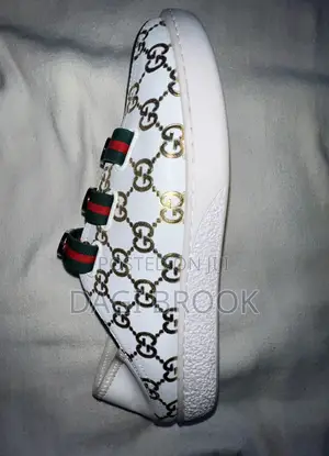 Gucci Ace Interlocking GG Leather 3-Strap Flat Sneakers