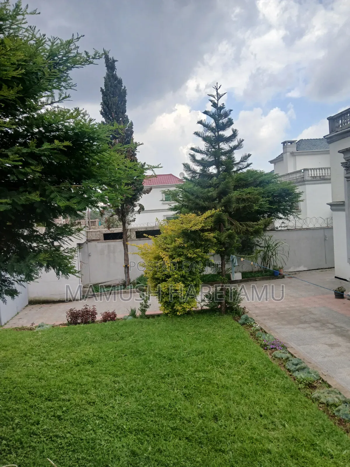 Furnished 12bdrm House in 600ካሬ ጀርመን አካባቢ, Nifas Silk-Lafto for sale