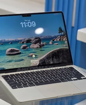 New Laptop Apple MacBook Air 2025 M4 16GB Apple M4 SSD 256GB