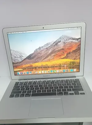 New Laptop Apple MacBook 8GB Intel Core i5 SSD 128GB