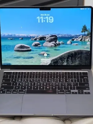 New Laptop Apple MacBook Air 2023 M2 16GB Apple M2 SSD 256GB